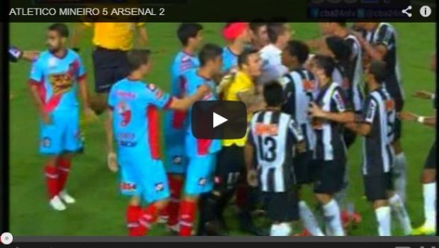 Copa Libertadores, Atletico Mineiro &#8211; Arsenal di Sarandí: rissa tra calciatori e poliziotti (VIDEO)