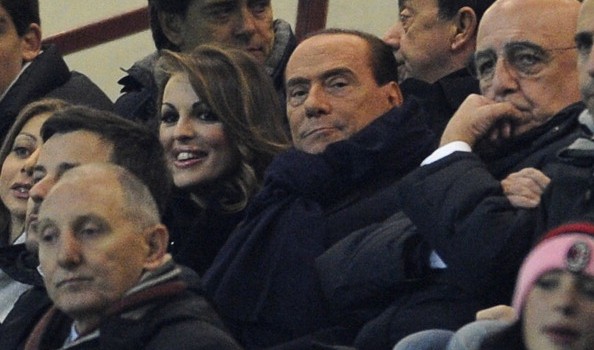 Berlusconi annuncia una rivoluzione al Milan con una lettera a Biscardi, poi arriva la smentita