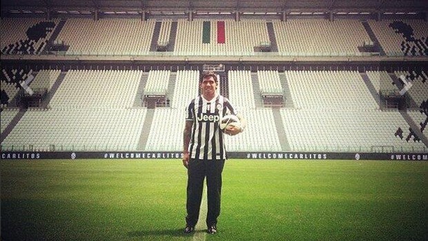 Juventus, Tevez si presenta: &#8220;Mi assumo la responsabilità di portare la maglia numero 10&#8221;