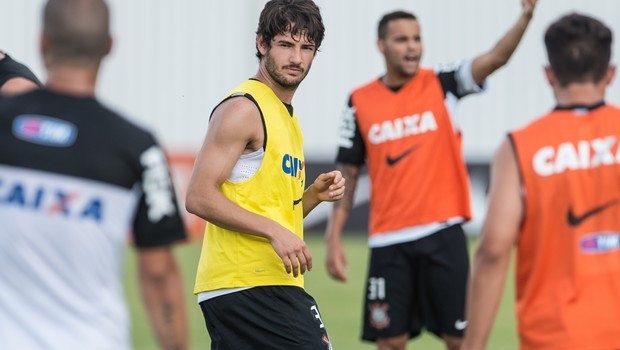 Corinthians, tifosi contro Pato: “È un idiota”