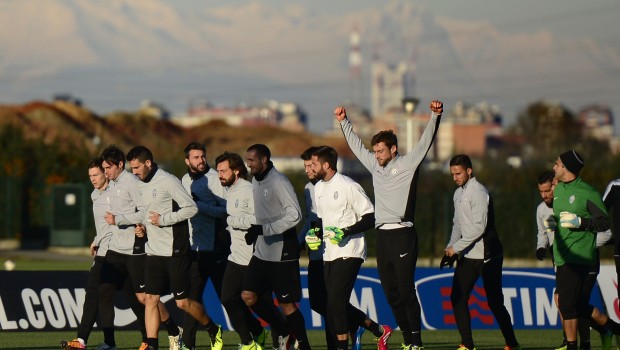 Juventus &#8211; Roma, squadre al lavoro: Tevez è rimasto in Argentina