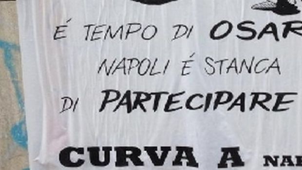 Napoli, tifosi della Curva A contro De Laurentiis: &#8220;Basta partecipare, è tempo di osare&#8221;
