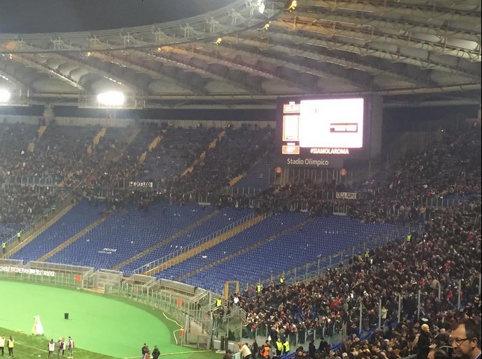 Roma-Fiorentina, la Curva Sud protesta e lascia lo Stadio