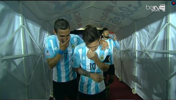 Argentina: Messi e Di Maria ridono del ct Martino (Video)