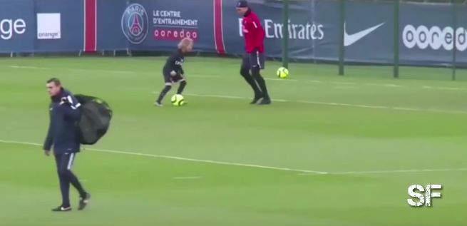 Ibrahimovic si allena con i figli (Video)