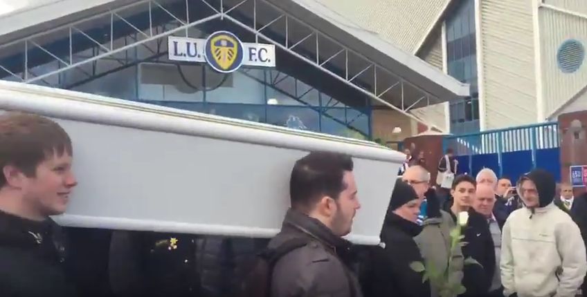 Leeds: tifosi organizzano funerale per protesta contro Cellino (Video)