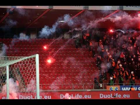 Cracovia hooligans attacked Wisła supporters with fireworks. 13.12.2017