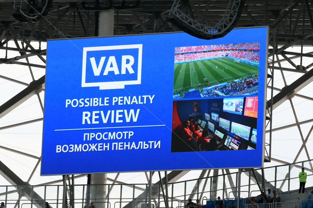 Serie A: i replay di VAR e goal line technology sui maxischermi