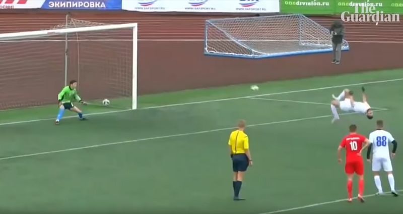 Russia: rigore con capriola e gol nel sette [VIDEO]