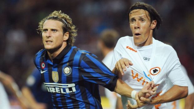 Diego Forlan vince&#8230;il Calciobidone del 2012