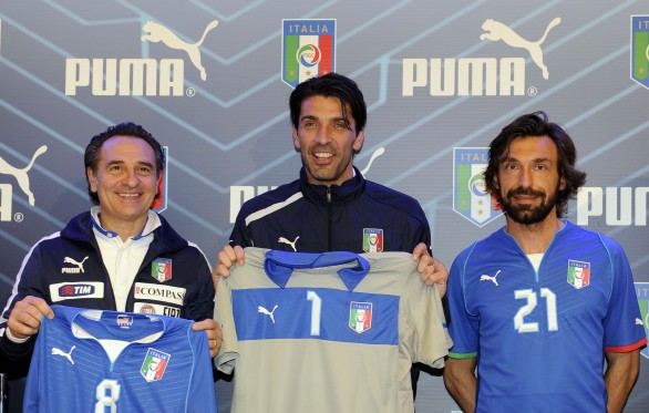 La nuova maglia dell&#8217;Italia per la Confederations Cup 2013 | Foto