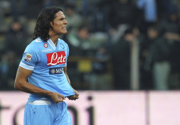 Cavani sempre più lontano da Napoli: lo confermano le parole del Matador e di De Laurentiis