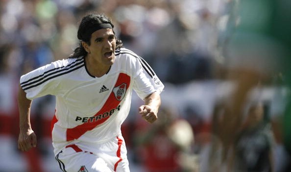 Brutta disavventura per Ariel Ortega, tenuto in ostaggio e rapinato in Argentina