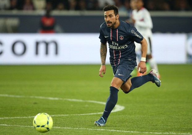 Ezequiel Lavezzi sempre più lontano dal PSG: il calciatore cerca casa a Milano