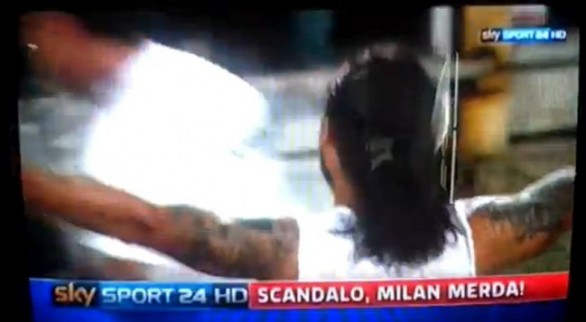 Gaffe di Sky Sport nel tg appare il titolo &#8220;Scandalo, Milan mer*a!&#8221;, immediate le scuse della rete