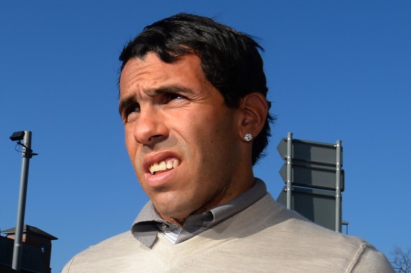 Tevez è il nuovo idolo della Juve, ma dovrà tornare in Inghilterra per completare le 250 ore di servizi sociali