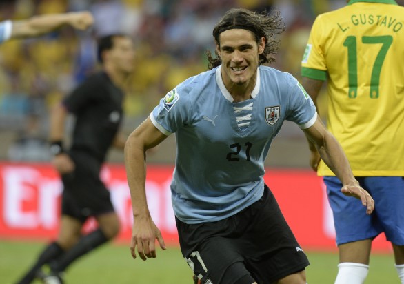 Cavani prova a placare le polemiche: &#8220;Io amo Napoli&#8221;