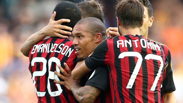 Milan &#8211; Valencia 2-1 | Highlights Amichevole | Video Gol (Robinho, De Jong, Parejo)