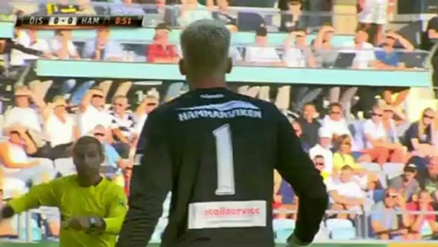 Video | Peter Abrahamsson, portiere a caccia di record: espulso dopo 44 secondi