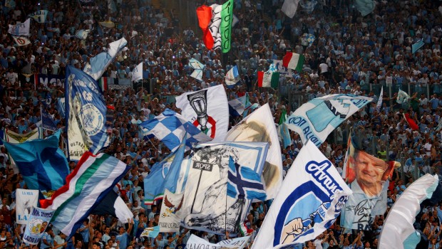 Lazio, cori razzisti dei tifosi: chiusa per un turno la curva Nord dell&#8217;Olimpico