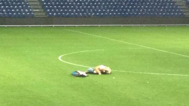 Danimarca, dopo la partita Brøndby-Randers una coppia fa sesso sul campo