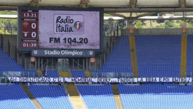 Roma-Lazio | Scontri a Ponte Milvio, 11 fermati &#8211; Foto coreografie e striscioni