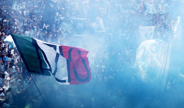 Serie A, a Milano accoltellati due tifosi del Napoli