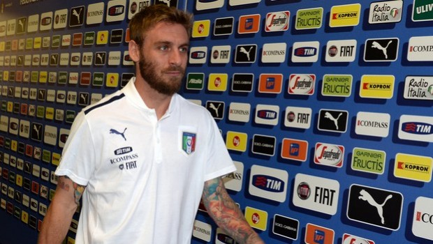 Stipendi calciatori Serie A 2013-2014: De Rossi il più pagato, poi Higuain e Milito