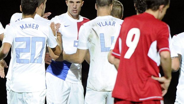 Andorra &#8211; Olanda 0-2 | Qualificazioni Mondiali 2014 | Video Gol (Doppietta di Van Persie)