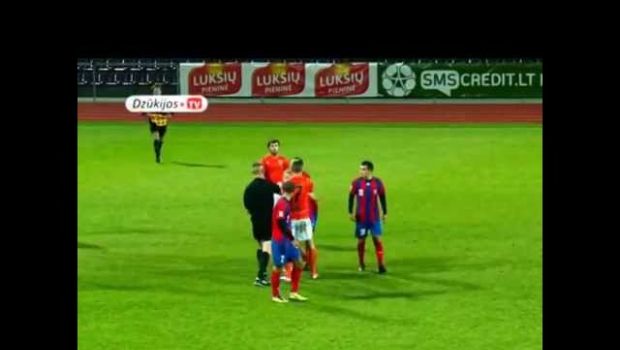 Serie A lituana | Violenta scazzottata tra compagni di squadra: espulsi | Video