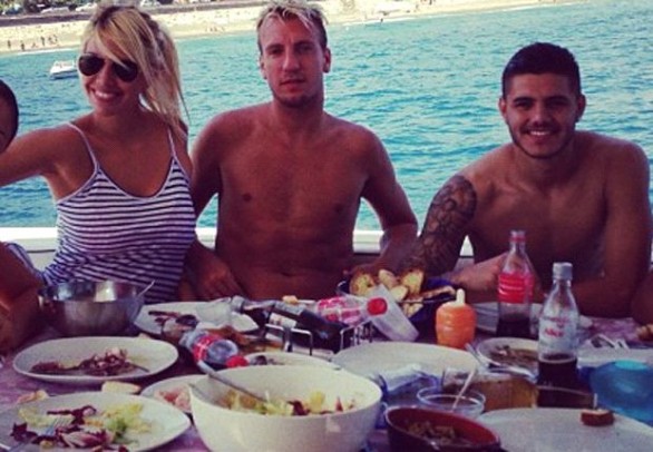 Icardi: &#8220;Wanda Nara, ti amo&#8221;. Lei: &#8220;Con Maxi Lopez niente sesso da mesi&#8221; | Foto