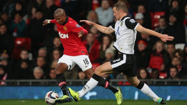 La stampa inglese contro Ashley Young: “basta tuffi”