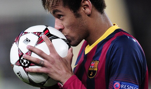 Neymar, il contratto è falso: pagato 95 milioni e non 57