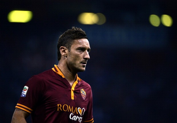 Roma, Totti provoca: &#8220;La Juve qualche aiutino ce l&#8217;ha sempre, è evidente&#8221;