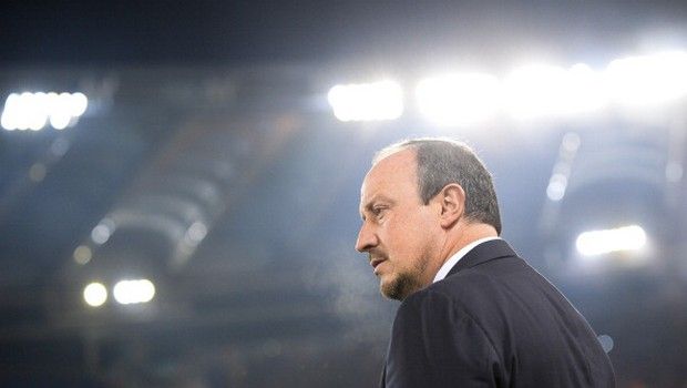 Napoli, Rafa Benitez provoca i giallorossi: &#8220;Bisogna fare un gol &#8220;legale&#8221; più di loro&#8221;