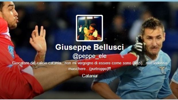 Catania-Lazio | Bellusci posta una foto in cui dà un calcio in faccia a Klose