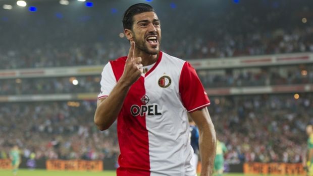 Feyenoord, Graziano Pellè furioso: il Twente pareggia, lui prende a calci panchina e telecamera (VIDEO)