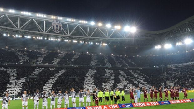 Derby di Torino: vergognosi striscioni dei tifosi della Juve, la condanna di Agnelli