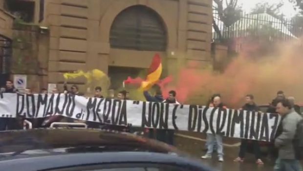 Roma: i tifosi contestano la Figc, ma in via Allegri non c’è nessuno