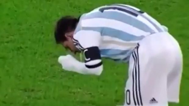 Messi vomita in campo per la sesta volta: &#8220;Non è niente di grave&#8221; &#8211; Video
