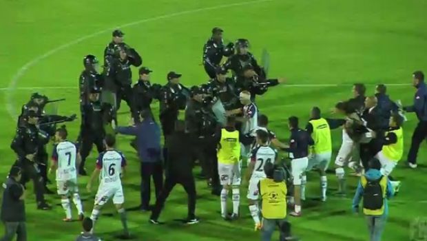 Copa Libertadores: rissa tra i giocatori del San Lorenzo e la polizia (Video)