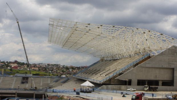 Mondiali Brasile 2014, Arena Corinthians: operaio cade da otto metri, è grave