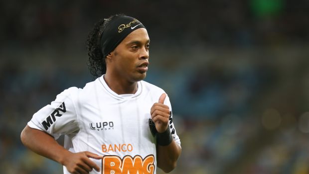 Brasile, distrazione di fondi pubblici: guai per Ronaldinho e la sua fondazione