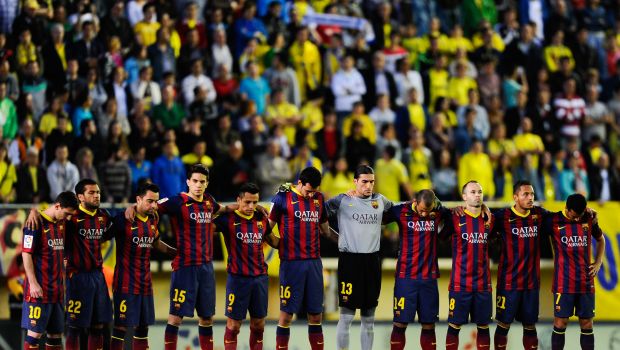 Il minuto di silenzio per Tito Vilanova prima di Villarreal-Barcellona (Video)