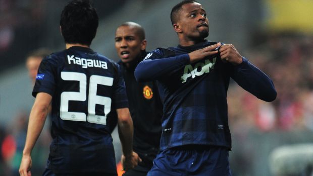 Niente Juve per Evra. Ha rinnovato con il Manchester United