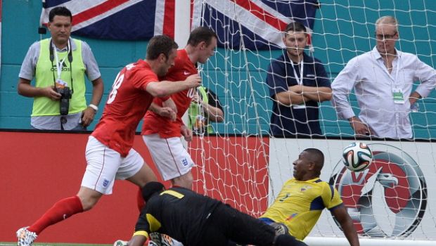 Inghilterra-Ecuador 2-2 | Highlights Amichevoli | Video gol (Valencia, Rooney, Lambert, Arroyo)