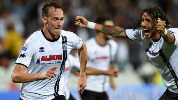 Serie B, finale d’andata dei play off: Cesena – Latina 2-1 | Video