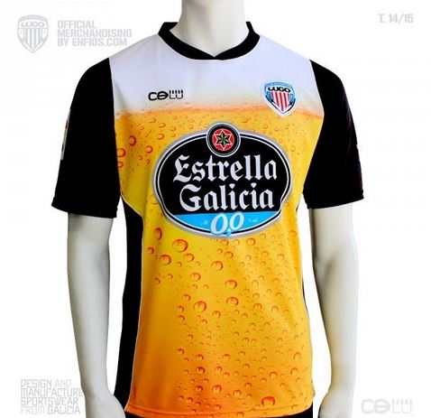 Le maglie più strane in Spagna: birra per il Deportivo Lugo e smoking sul Cultural Leonesa &#8211; Foto