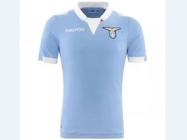 La nuova maglia della Lazio per la stagione 2014/2015 | Foto