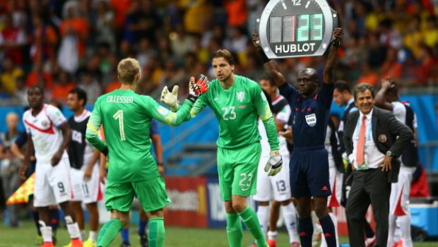 Van Gaal e l&#8217;amuleto Krul: le critiche di Cannavaro, la rabbia di Cillessen | Video